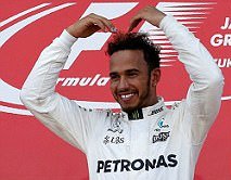 Menang di Suzuka, Hamilton Berpeluang Besar Raih Juara Dunia F1